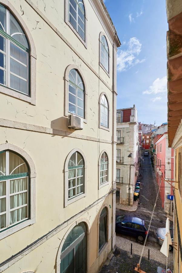 Charming Apartment In Historic Center Lissabon Buitenkant foto