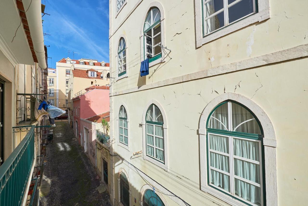 Charming Apartment In Historic Center Lissabon Buitenkant foto