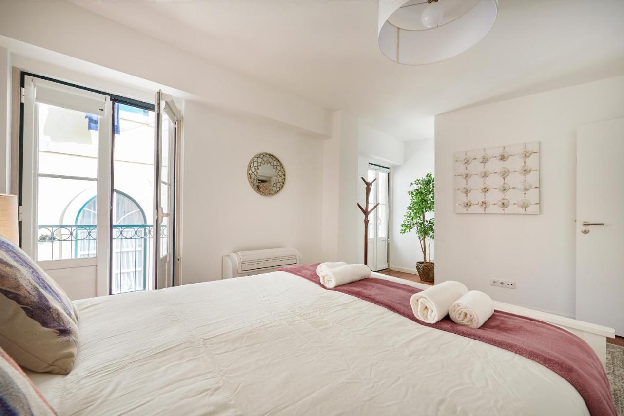 Charming Apartment In Historic Center Lissabon Buitenkant foto